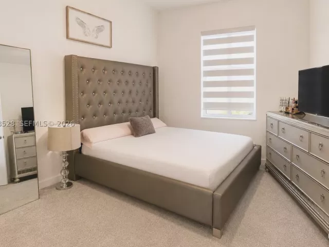 Продажа дома по адресу 23068 SW 129th Pl - фото 8921770