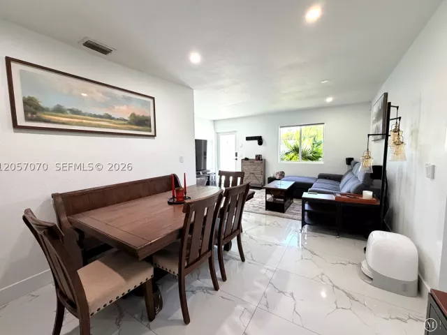 Продажа дома по адресу 8321 SW 46th St - фото 9244640