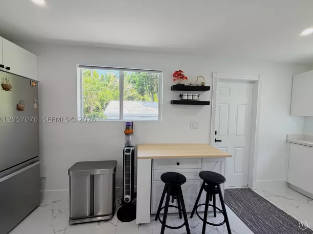 Продажа дома по адресу 8321 SW 46th St - фото 9244653