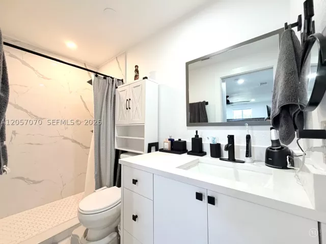 Продажа дома по адресу 8321 SW 46th St - фото 9244667