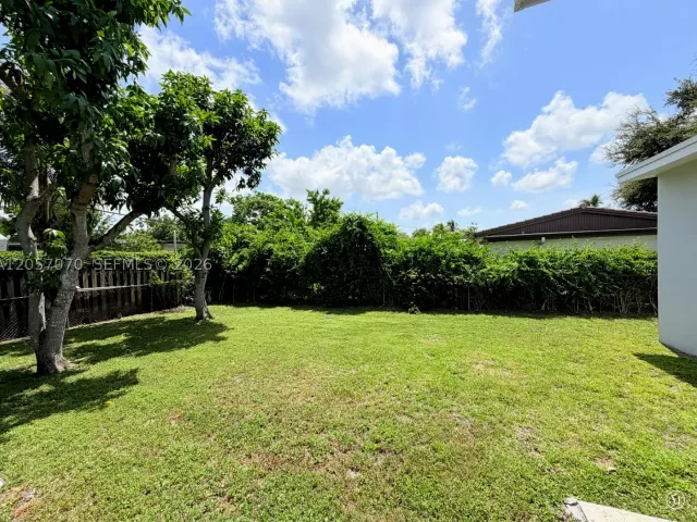 Продажа дома по адресу 8321 SW 46th St - фото 9244670
