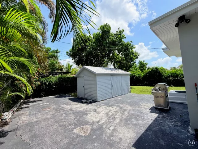 Продажа дома по адресу 8321 SW 46th St - фото 9244680