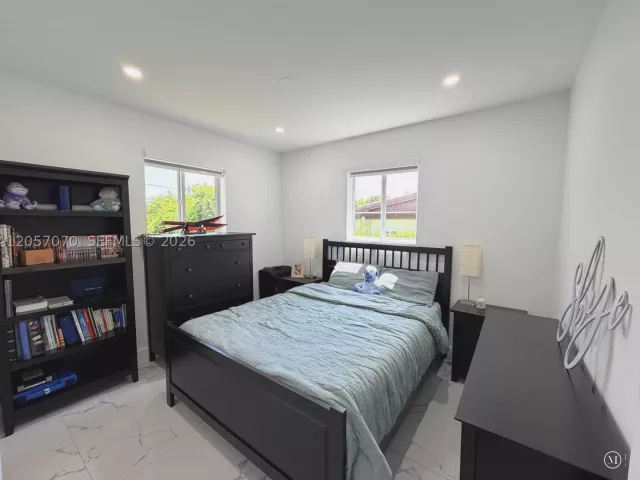 Продажа дома по адресу 8321 SW 46th St - фото 9244687