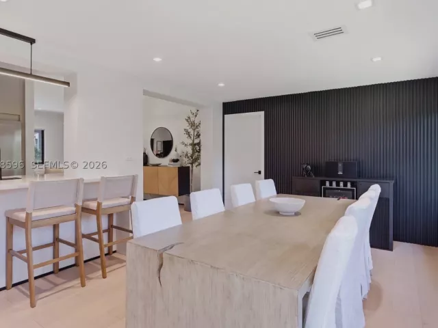 Продажа дома по адресу 6321 SW 21st St - фото 8947591