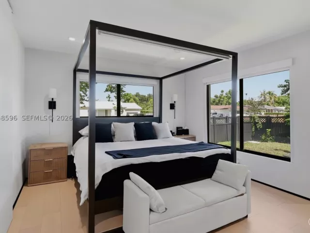 Продажа дома по адресу 6321 SW 21st St - фото 8947592