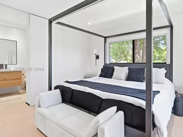 Продажа дома по адресу 6321 SW 21st St - фото 8947594
