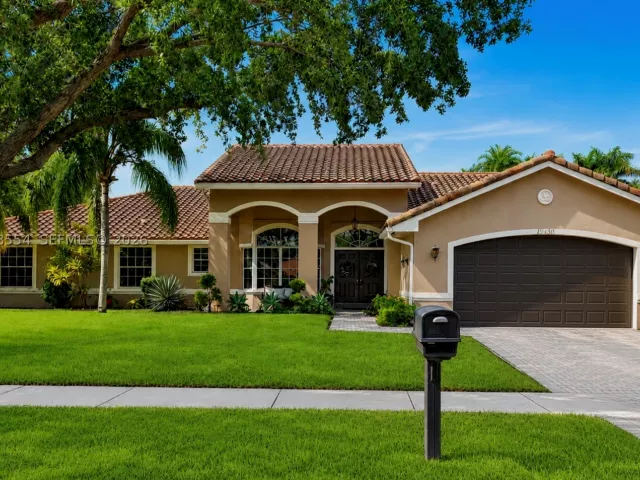 Продажа дома по адресу 19450 NW 7th St - фото 8924518