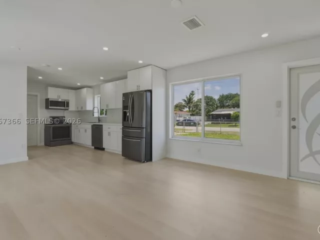 Продажа дома по адресу 20440 NW 20th ct - фото 8934922