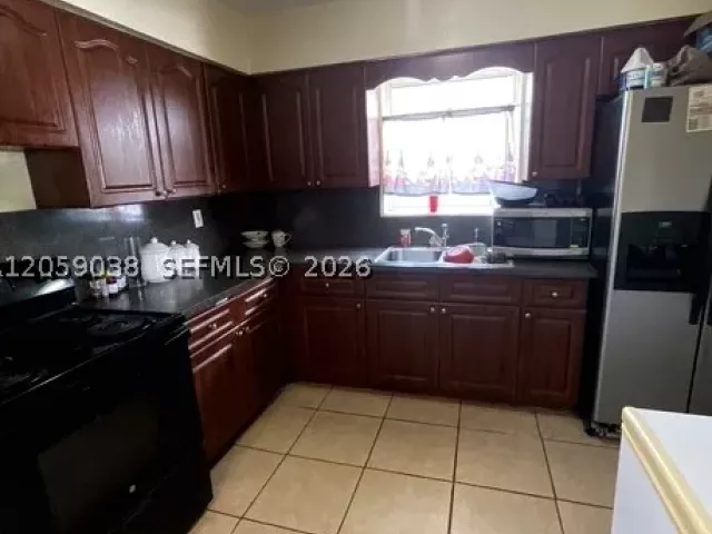 Продажа дома по адресу 11370 SW 224th St - фото 8925178