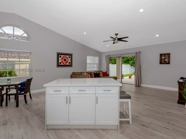 Продажа дома по адресу 945 NW 202nd Ave - фото 8947956
