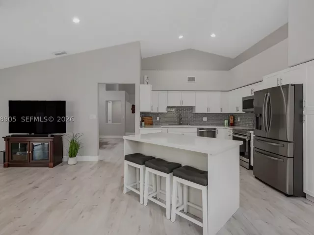Продажа дома по адресу 945 NW 202nd Ave - фото 8947961