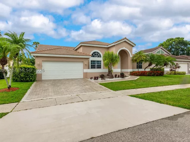 Продажа дома по адресу 945 NW 202nd Ave - фото 8947946