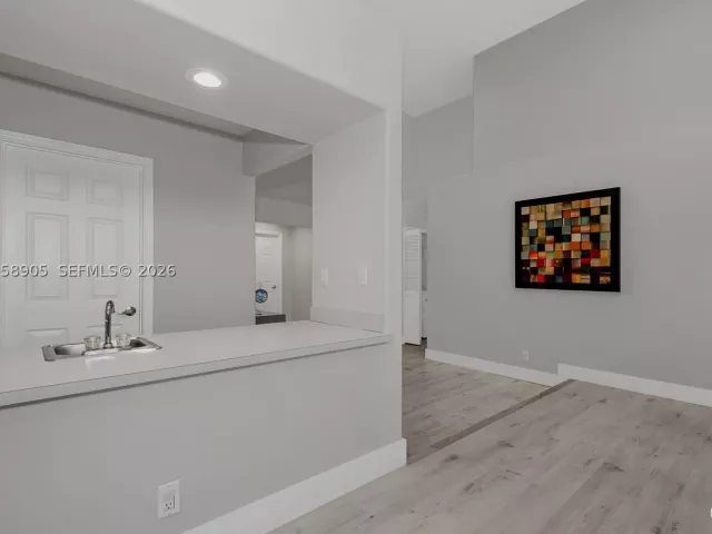 Продажа дома по адресу 945 NW 202nd Ave - фото 8947951