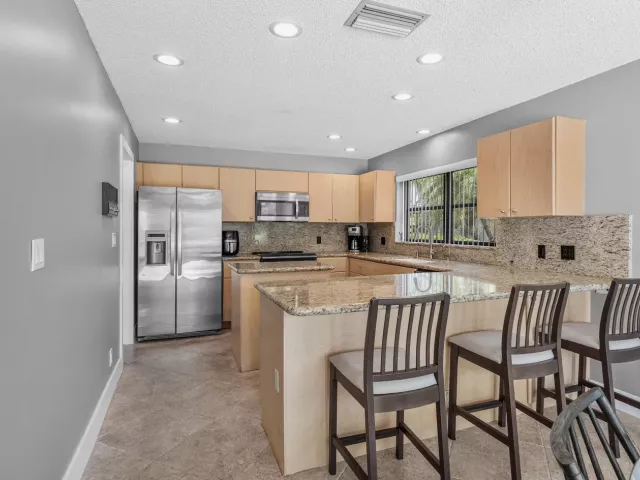 Продажа дома по адресу 10891 Boca Woods Lane - фото 8917405