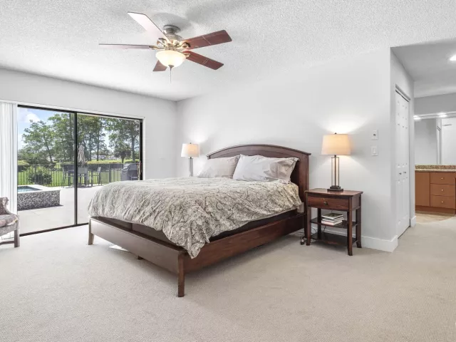 Продажа дома по адресу 10891 Boca Woods Lane - фото 8917407