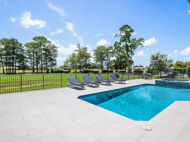 Продажа дома по адресу 10891 Boca Woods Lane - фото 8917394