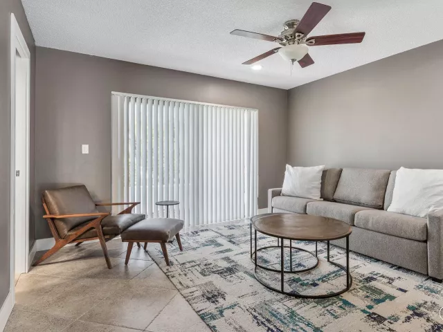 Продажа дома по адресу 10891 Boca Woods Lane - фото 8917413