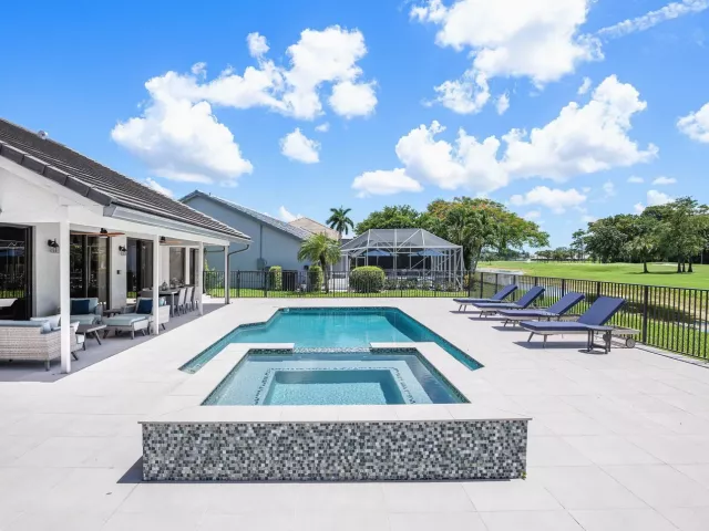 Продажа дома по адресу 10891 Boca Woods Lane - фото 8917398