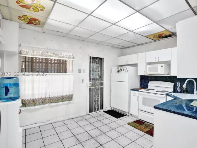 Продажа дома по адресу 2145 NW 124th St - фото 8925092
