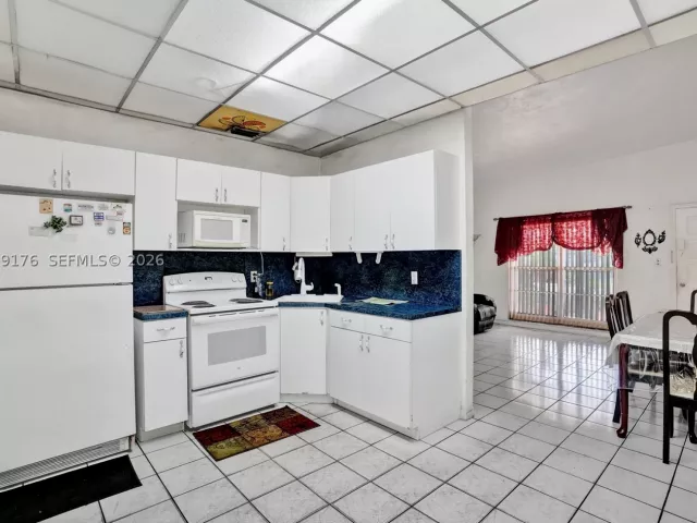 Продажа дома по адресу 2145 NW 124th St - фото 8925093