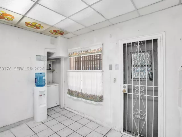 Продажа дома по адресу 2145 NW 124th St - фото 8925094