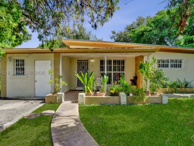 Продажа дома по адресу 2145 NW 124th St - фото 8925083