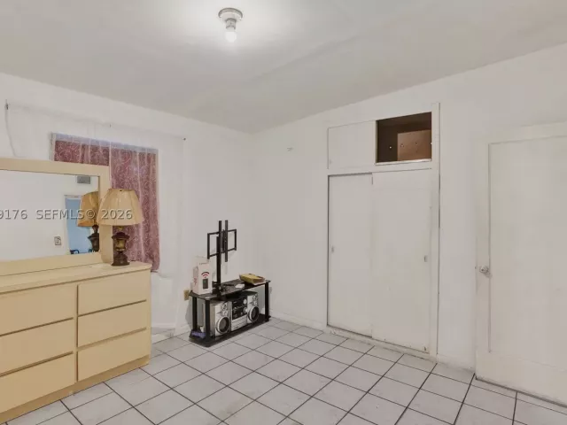 Продажа дома по адресу 2145 NW 124th St - фото 8925102