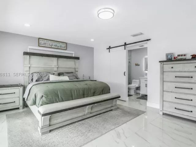 Продажа дома по адресу 2130 NW 106th Ave - фото 8947322