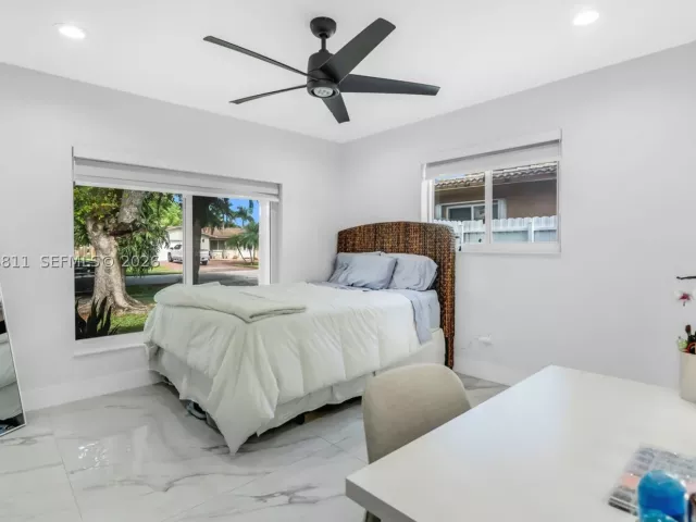 Продажа дома по адресу 2130 NW 106th Ave - фото 8947327