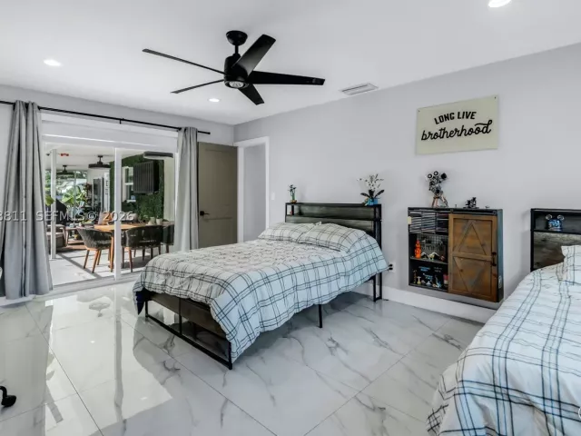Продажа дома по адресу 2130 NW 106th Ave - фото 8947328