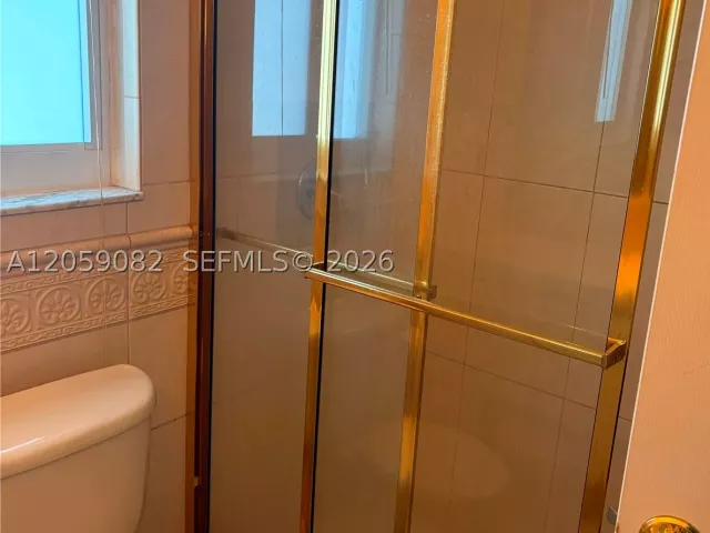 Продажа дома по адресу 1760 SW 12th St - фото 8924516