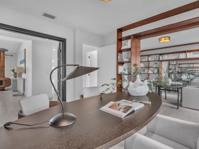 Продажа дома по адресу 3161 N 36TH Street - фото 9291703