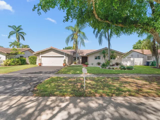 Продажа дома по адресу 5569 SW 112TH Terrace - фото 9268026