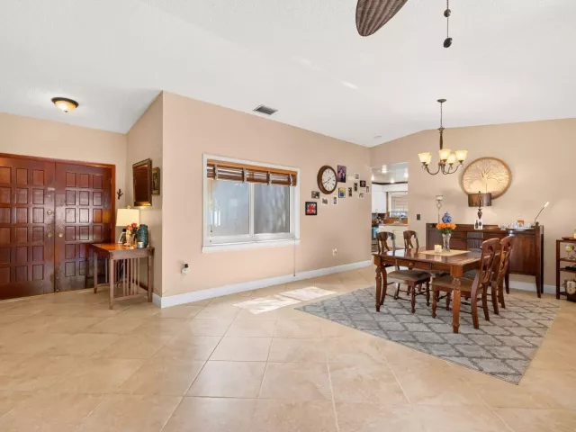 Продажа дома по адресу 5569 SW 112TH Terrace - фото 9268031