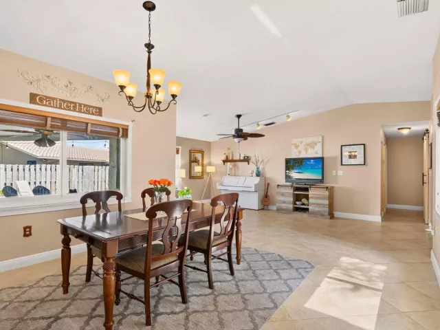 Продажа дома по адресу 5569 SW 112TH Terrace - фото 9268037