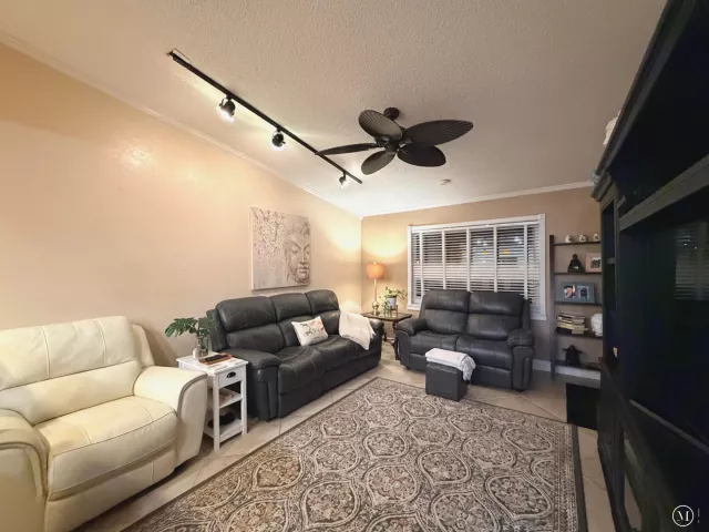 Продажа дома по адресу 5569 SW 112TH Terrace - фото 9268046
