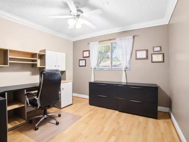 Продажа дома по адресу 5569 SW 112TH Terrace - фото 9268054