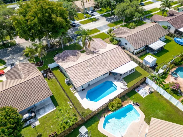 Продажа дома по адресу 5569 SW 112TH Terrace - фото 9268020