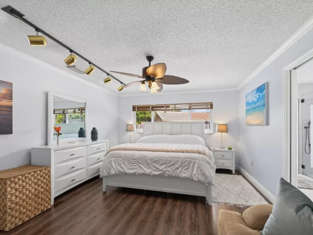 Продажа дома по адресу 5569 SW 112TH Terrace - фото 9268057