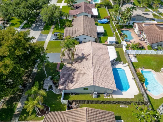 Продажа дома по адресу 5569 SW 112TH Terrace - фото 9268021