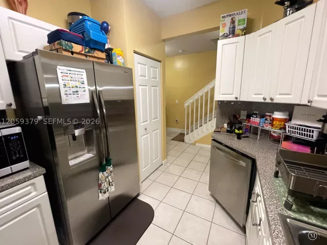 Продажа дома по адресу 904 NW 100th Ave - фото 9356398