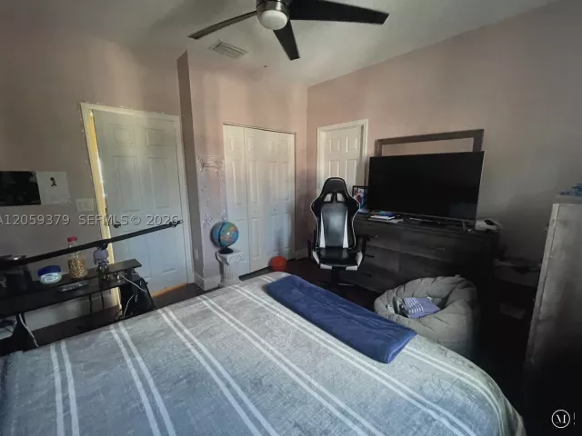 Продажа дома по адресу 904 NW 100th Ave - фото 9356410