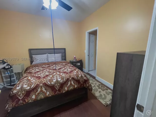 Продажа дома по адресу 904 NW 100th Ave - фото 9356416