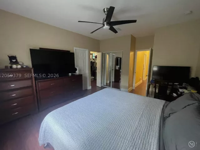 Продажа дома по адресу 904 NW 100th Ave - фото 9356418