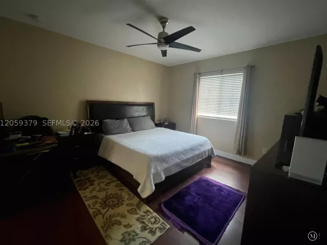 Продажа дома по адресу 904 NW 100th Ave - фото 9356420