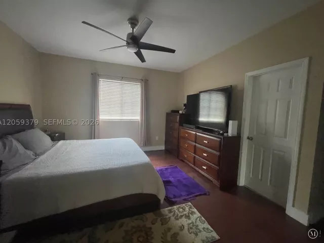 Продажа дома по адресу 904 NW 100th Ave - фото 9356421