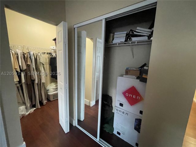 Продажа дома по адресу 904 NW 100th Ave - фото 9356428