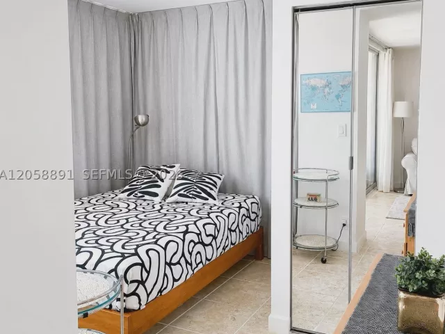 Квартира в аренду номер - фото 8934016