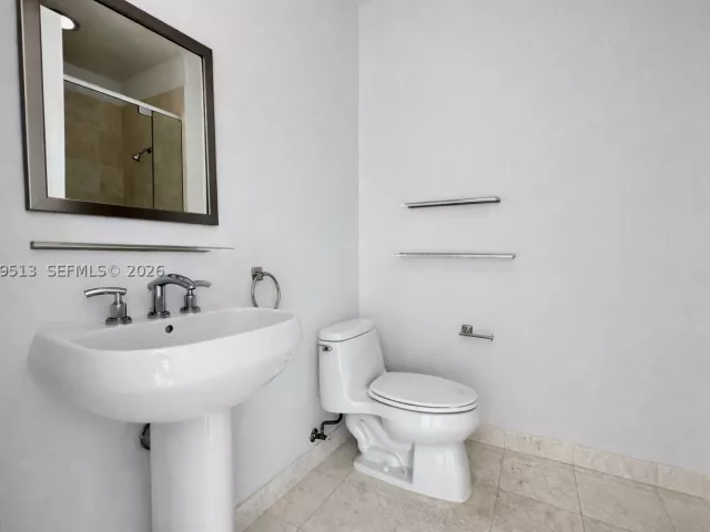 Квартира в аренду номер2405 - фото 8951725