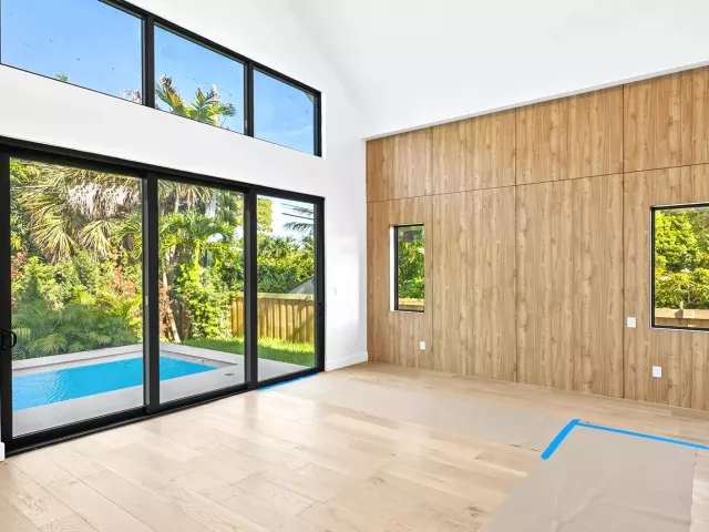 Продажа дома по адресу 1628 NE 17th Avenue - фото 8922043